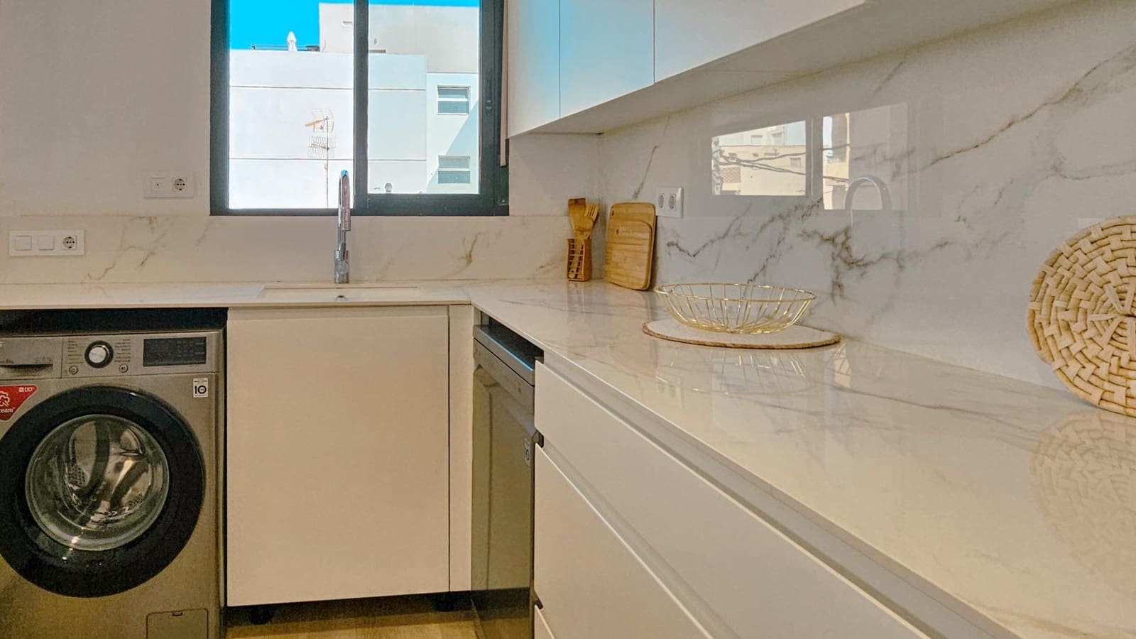 3 bedroom Flat for sale in Daimus - € 230,000 (Ref: 9994302)