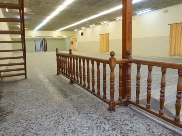 Kommersiell til salgs i San Antón, Cartagena - € 373 000 (Ref: 7659946)