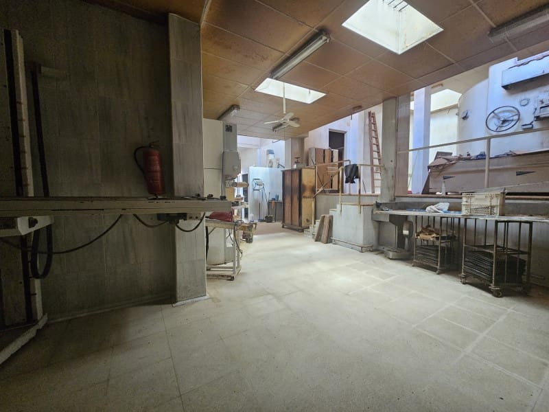 Erhverv til salg i Cartagena - € 210.000 (Ref: 9032735)