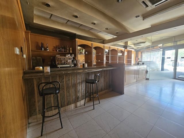 Kommersiell til salgs i El Plan, Cartagena - € 210 000 (Ref: 9032735)