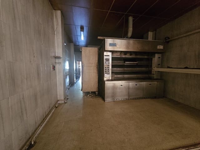 Kommersiell til salgs i El Plan, Cartagena - € 210 000 (Ref: 9032735)