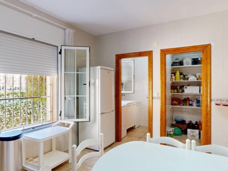 6 bedroom Villa for sale in La Manga del Mar Menor - € 995,000 (Ref: 9109063)