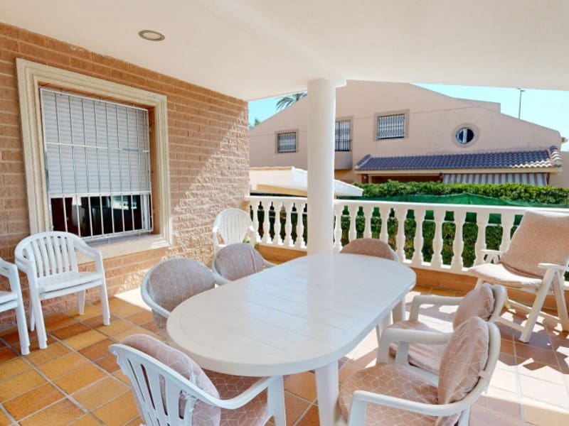 6 bedroom Villa for sale in La Manga del Mar Menor - € 995,000 (Ref: 9109063)