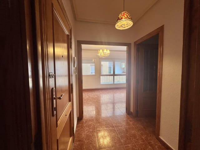 3 slaapkamer Flat te koop in La Unión - € 95.000 (Ref: 9206890)