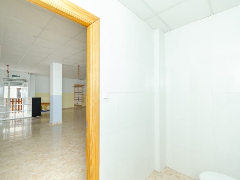 Commercial for sale in Pozo Estrecho - € 90,000 (Ref: 9282501)