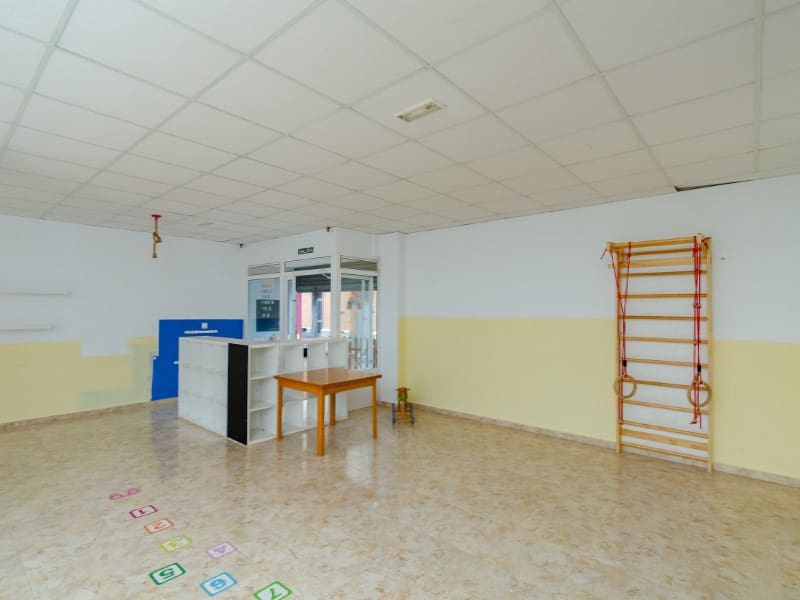 Commercial for sale in Pozo Estrecho - € 90,000 (Ref: 9282501)