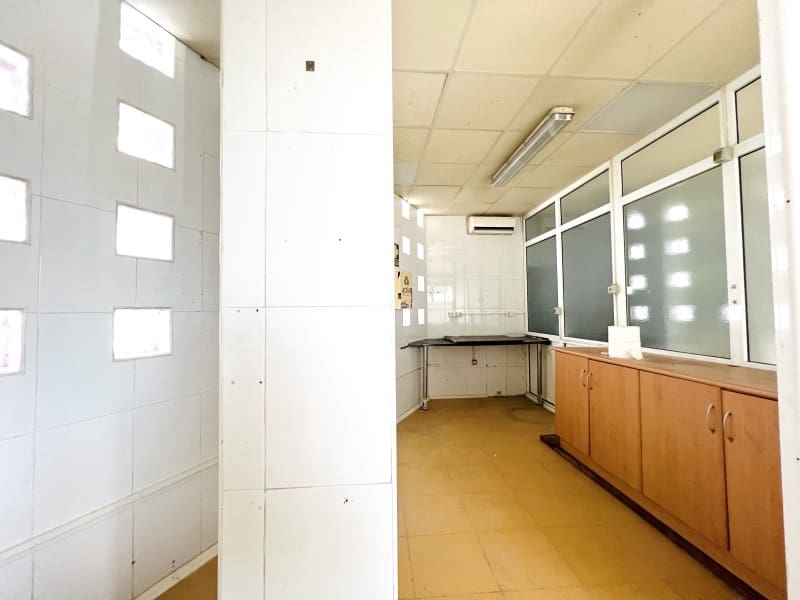 Commercial for rent in Cartagena - € 650 (Ref: 9326726)