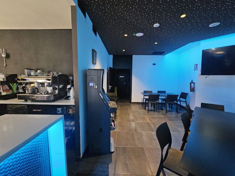 Kommersiell till salu i Canteras - 250 000 € (Ref: 9400838)