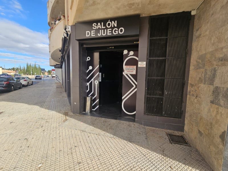 Kommersiell till salu i Canteras - 250 000 € (Ref: 9400838)