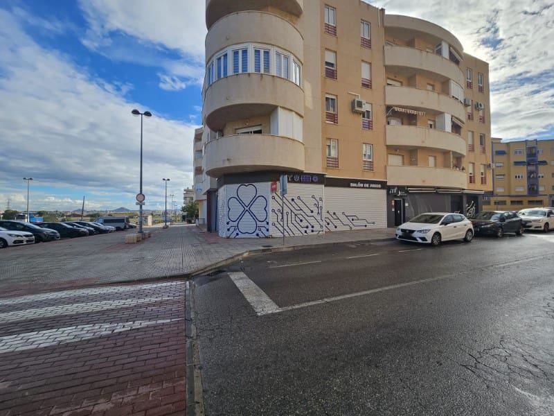 Kommersiell till salu i Canteras - 250 000 € (Ref: 9400838)