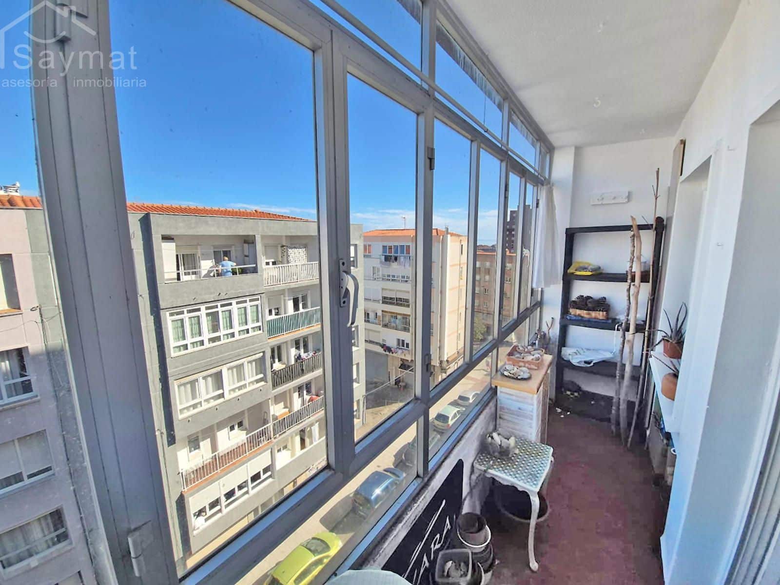 3 bedroom Flat for sale in Santander with garage - € 165,000 (Ref: 10077098)