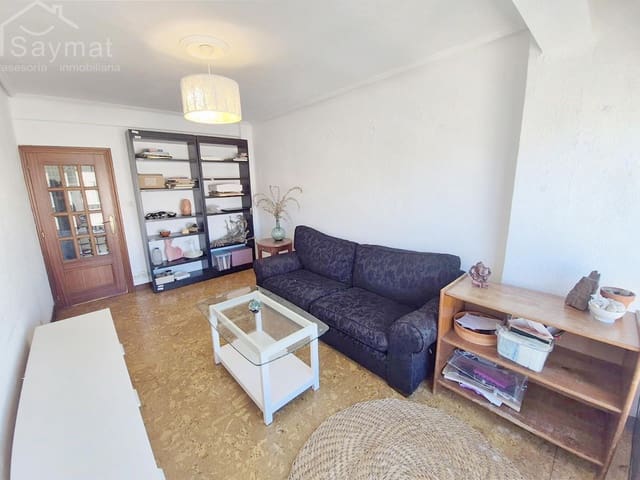 3 bedroom Flat for sale in Santander with garage - € 165,000 (Ref: 10077098)