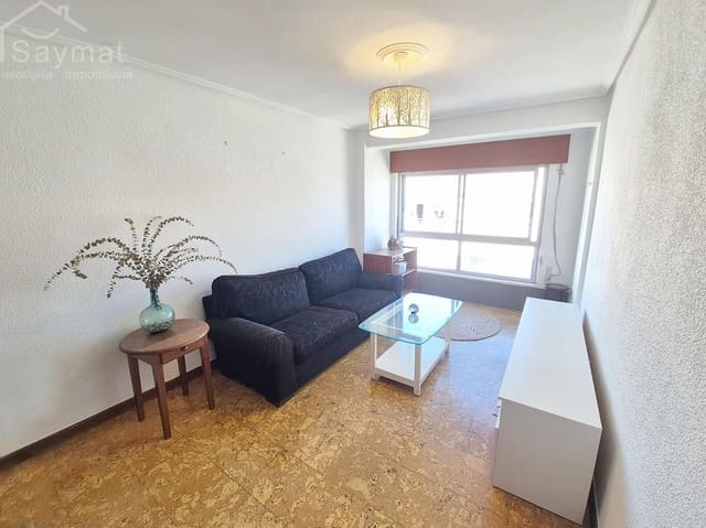 3 bedroom Flat for sale in Santander with garage - € 165,000 (Ref: 10077098)