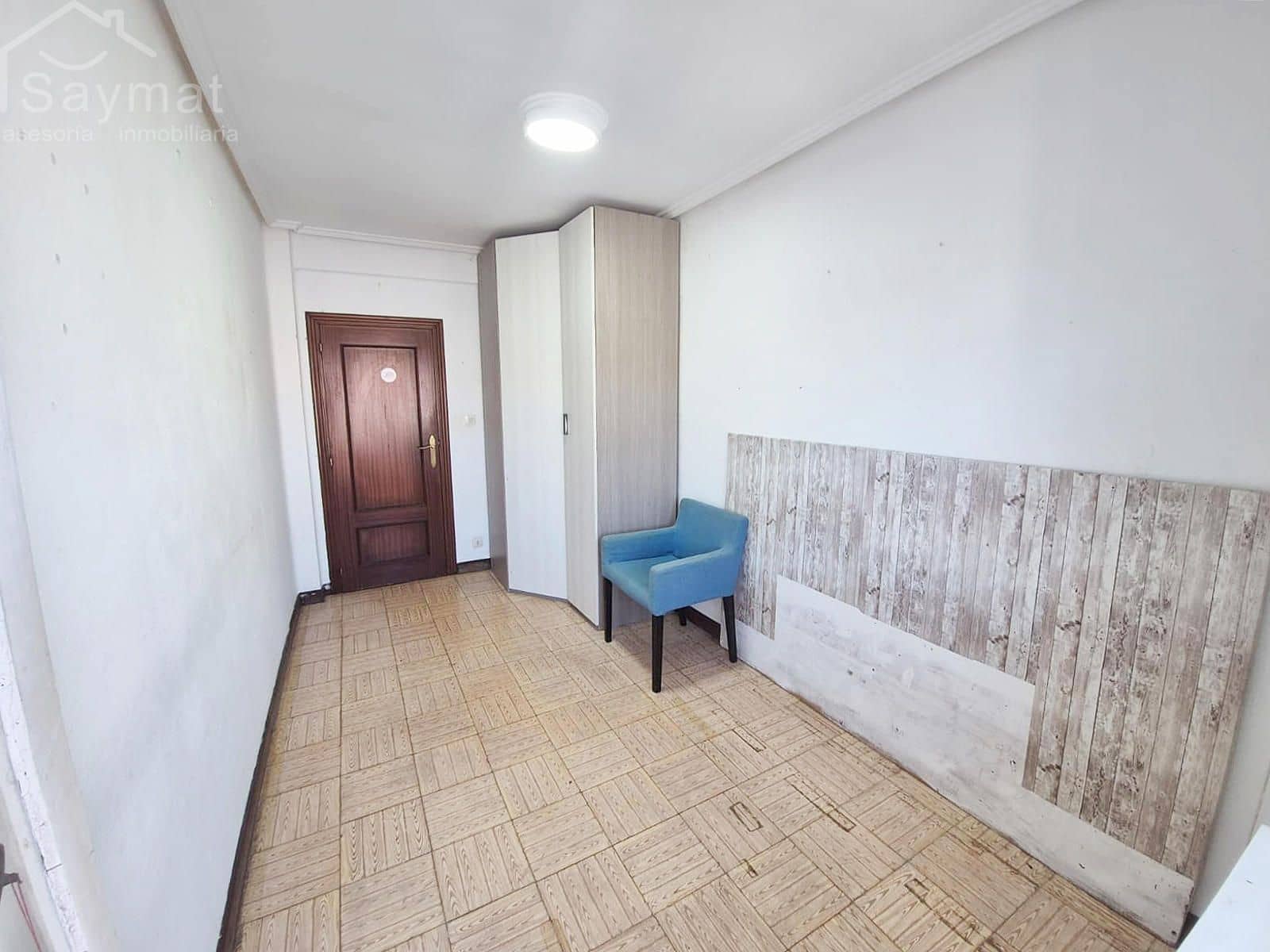 3 bedroom Flat for sale in Santander with garage - € 165,000 (Ref: 10077098)