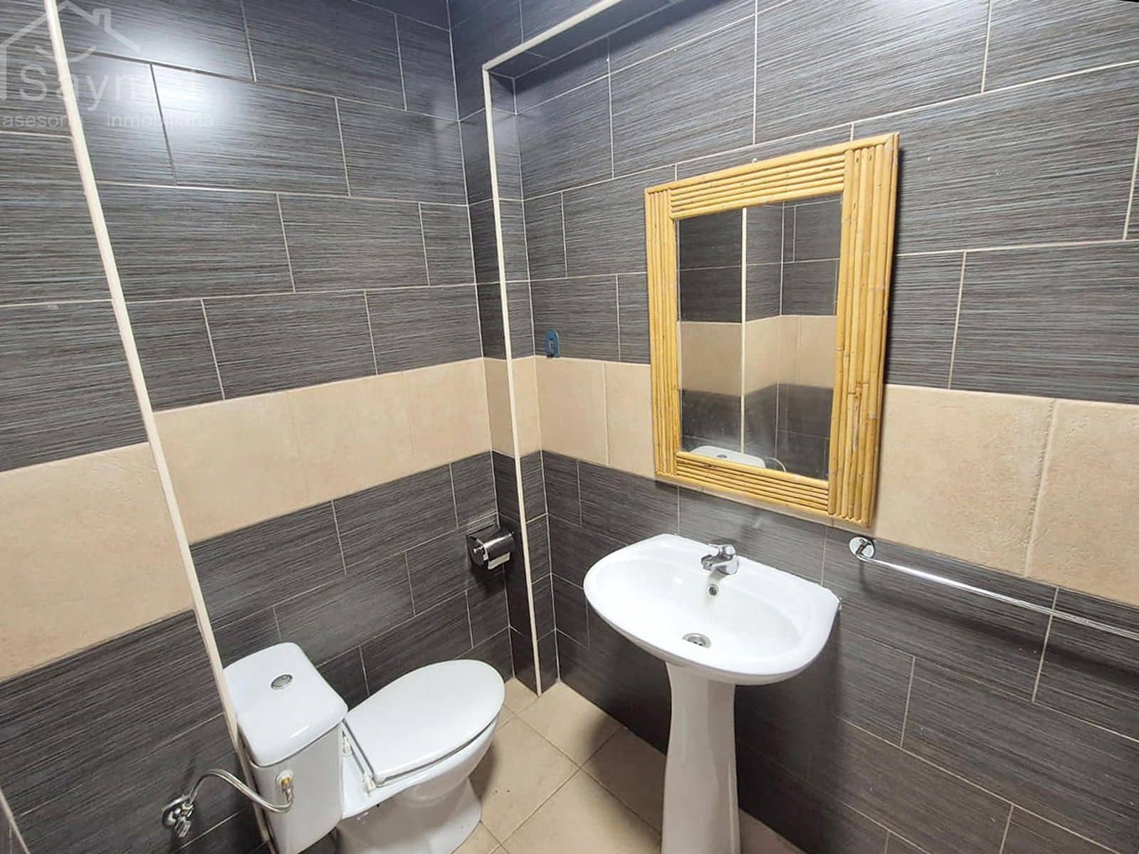 3 bedroom Flat for sale in Santander with garage - € 165,000 (Ref: 10077098)
