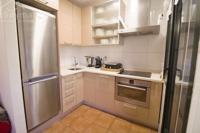 Asunto myytävänä paikassa Galizano, Ribamontán al Mar mukana 
autotalli - 330 000 € (Ref: 10147250)