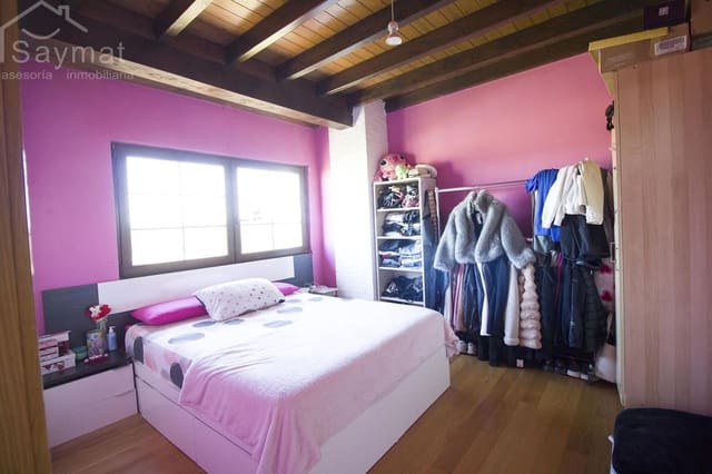 4 slaapkamer Villa te koop in Elechas, Marina de Cudeyo - € 345.000 (Ref: 9981247)