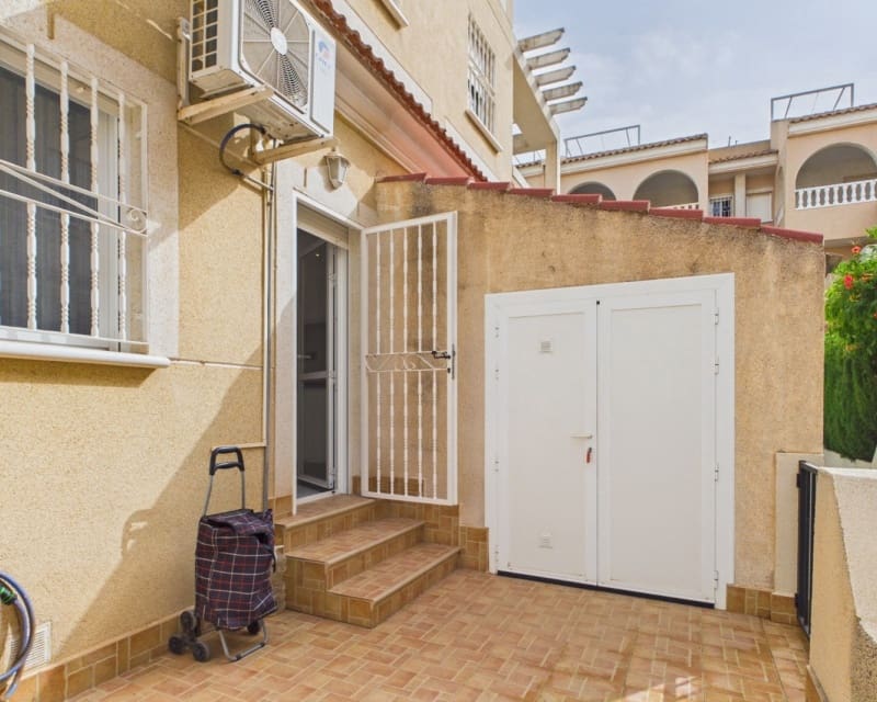 3 bedroom Townhouse for sale in Los Alcazares with pool - € 279,500 (Ref: 10000526)