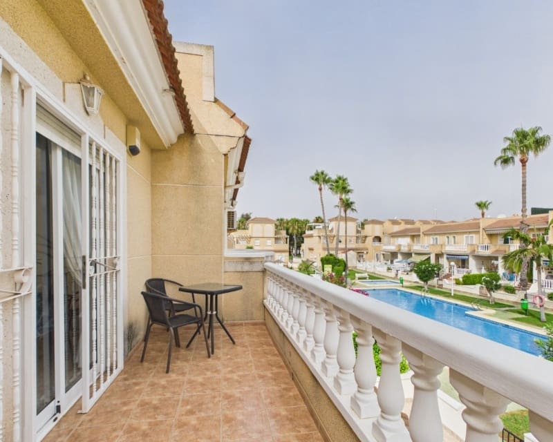 3 bedroom Townhouse for sale in Los Alcazares with pool - € 279,500 (Ref: 10000526)
