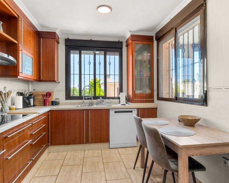 5 Zimmer Villa zu verkaufen in Crevillente / Crevillent mit Pool Garage - 599.000 € (Ref: 10014762)