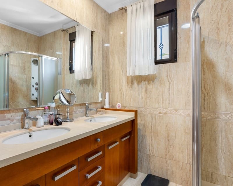 5 Zimmer Villa zu verkaufen in Crevillente / Crevillent mit Pool Garage - 599.000 € (Ref: 10014762)
