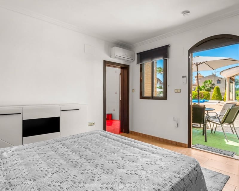 5 Zimmer Villa zu verkaufen in Crevillente / Crevillent mit Pool Garage - 599.000 € (Ref: 10014762)