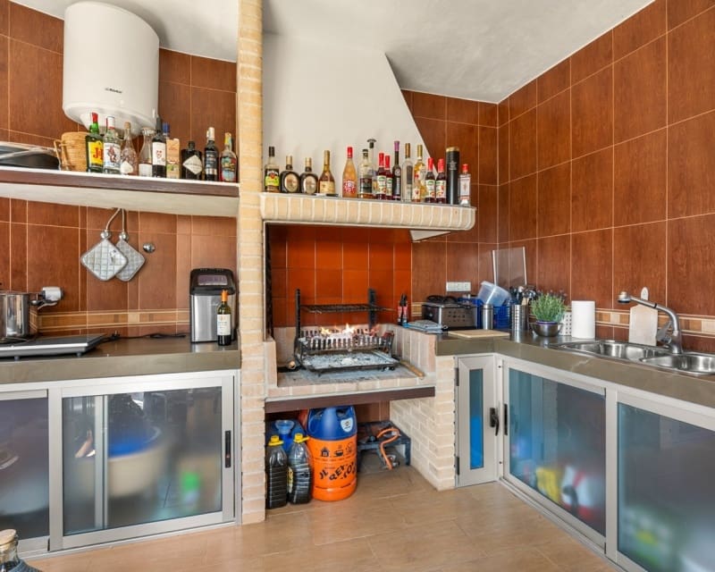 5 Zimmer Villa zu verkaufen in Crevillente / Crevillent mit Pool Garage - 599.000 € (Ref: 10014762)