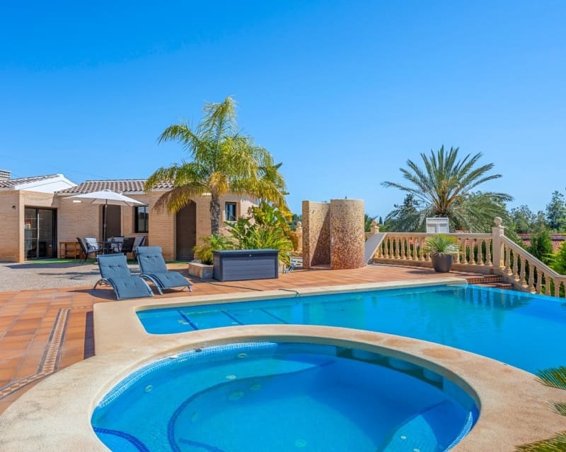 5 Zimmer Villa zu verkaufen in Crevillente / Crevillent mit Pool Garage - 599.000 € (Ref: 10014762)