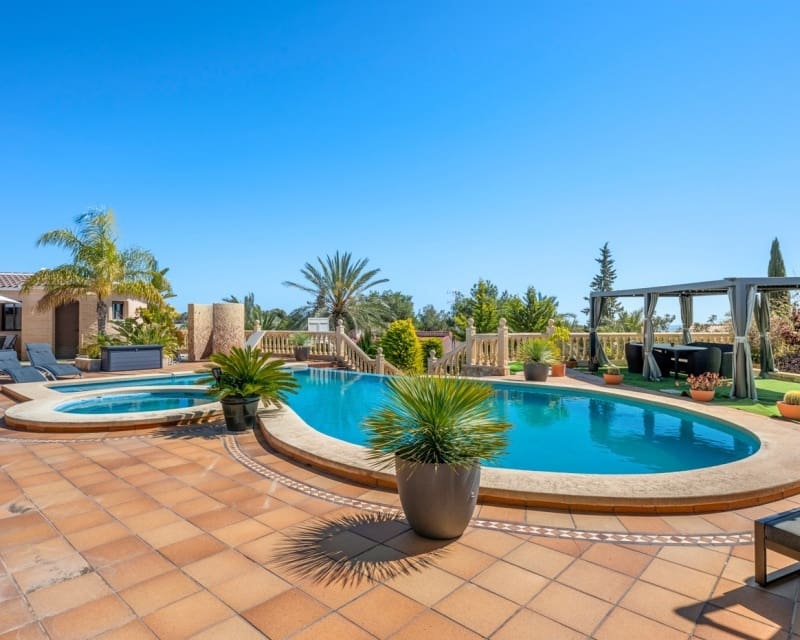 5 Zimmer Villa zu verkaufen in Crevillente / Crevillent mit Pool Garage - 599.000 € (Ref: 10014762)