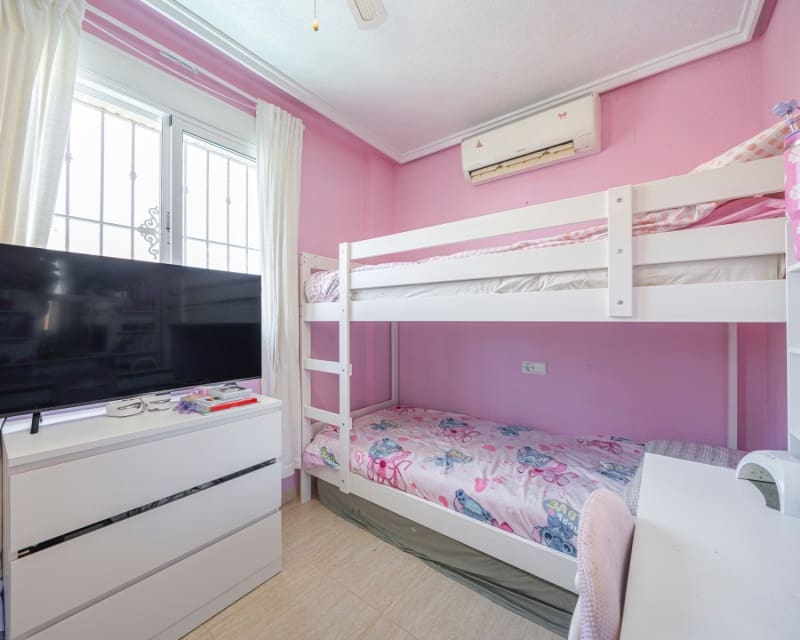 3 chambre Villa/Maison à vendre à Dona Pepa avec piscine - 279 000 € (Ref: 10014763)