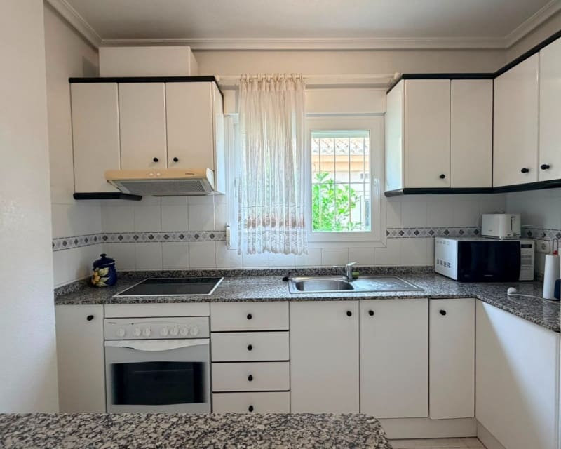 3 sypialnia Willa na sprzedaż w Playa Flamenca z basenem - 255 000 € (Ref: 10014767)
