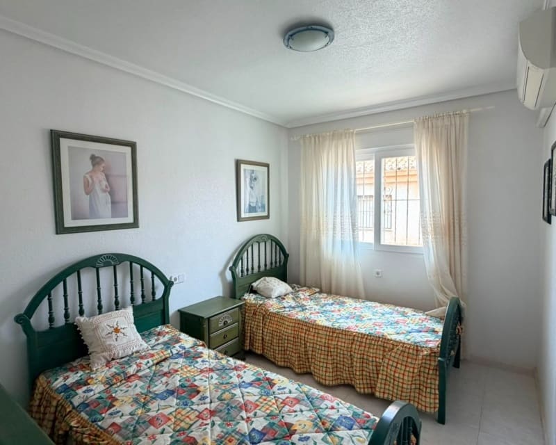 3 sypialnia Willa na sprzedaż w Playa Flamenca z basenem - 255 000 € (Ref: 10014767)
