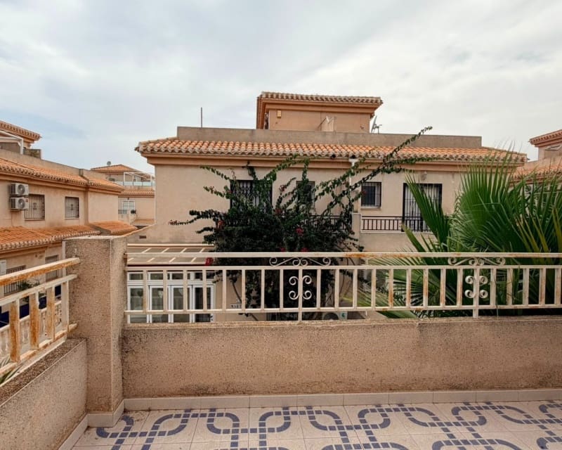 3 sypialnia Willa na sprzedaż w Playa Flamenca z basenem - 255 000 € (Ref: 10014767)