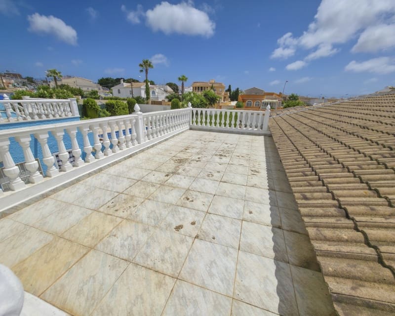 3 sovrum Villa till salu i San Luis med pool garage - 475 000 € (Ref: 10014770)