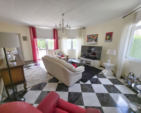 3 sovrum Villa till salu i San Luis, Torrevieja med pool garage - 475 000 € (Ref: 10014770)