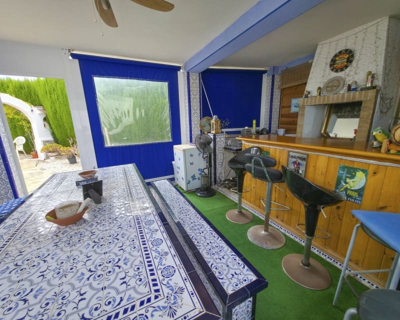 3 sovrum Villa till salu i San Luis med pool garage - 475 000 € (Ref: 10014770)