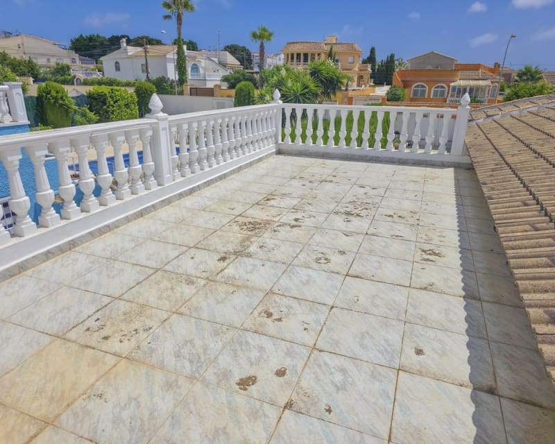 3 sovrum Villa till salu i San Luis med pool garage - 475 000 € (Ref: 10014770)