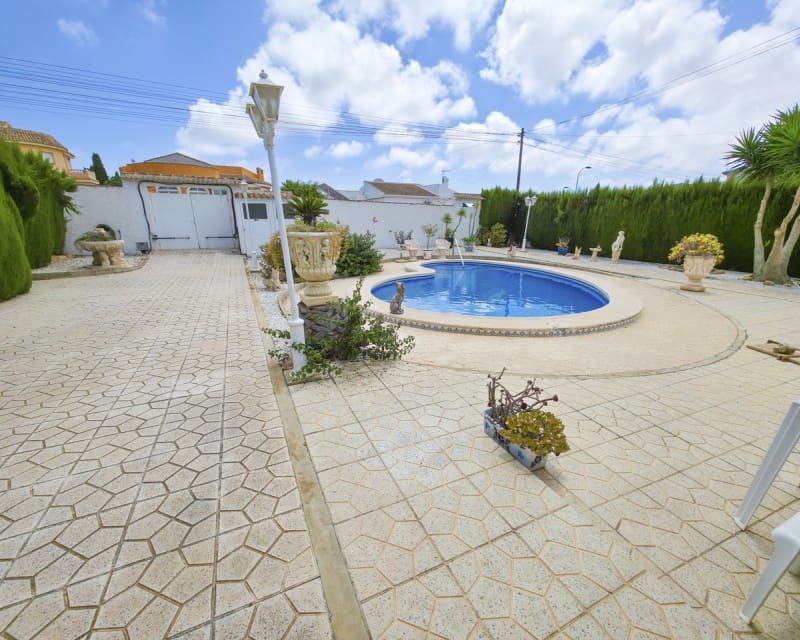 3 sovrum Villa till salu i San Luis med pool garage - 475 000 € (Ref: 10014770)