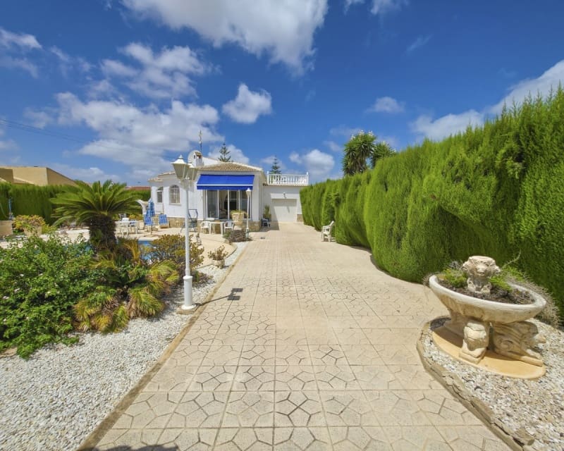 3 sovrum Villa till salu i San Luis med pool garage - 475 000 € (Ref: 10014770)
