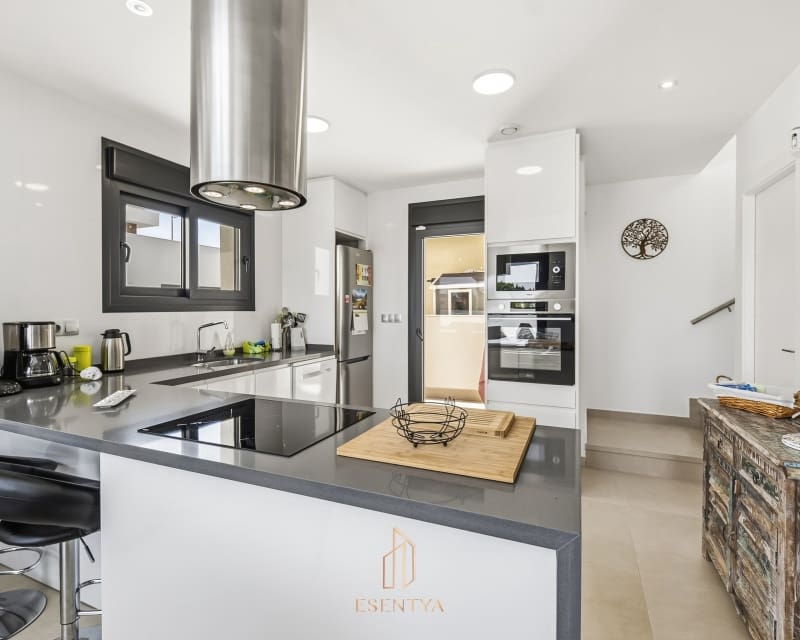3 camera da letto Villa in vendita in Daya Vieja con piscina garage - 375.000 € (Rif: 10014771)