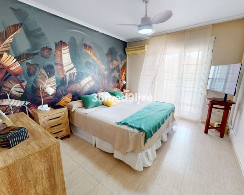 3 bedroom Townhouse for sale in Los Alcazares with pool - € 250,000 (Ref: 10019878)