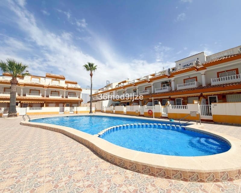 3 bedroom Townhouse for sale in Los Alcazares with pool - € 250,000 (Ref: 10019878)