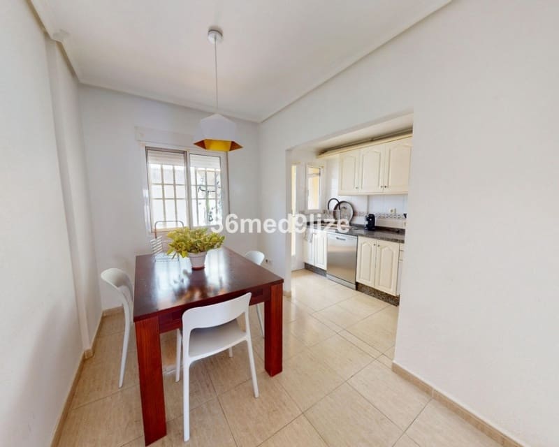 3 bedroom Townhouse for sale in Los Alcazares with pool - € 250,000 (Ref: 10019878)