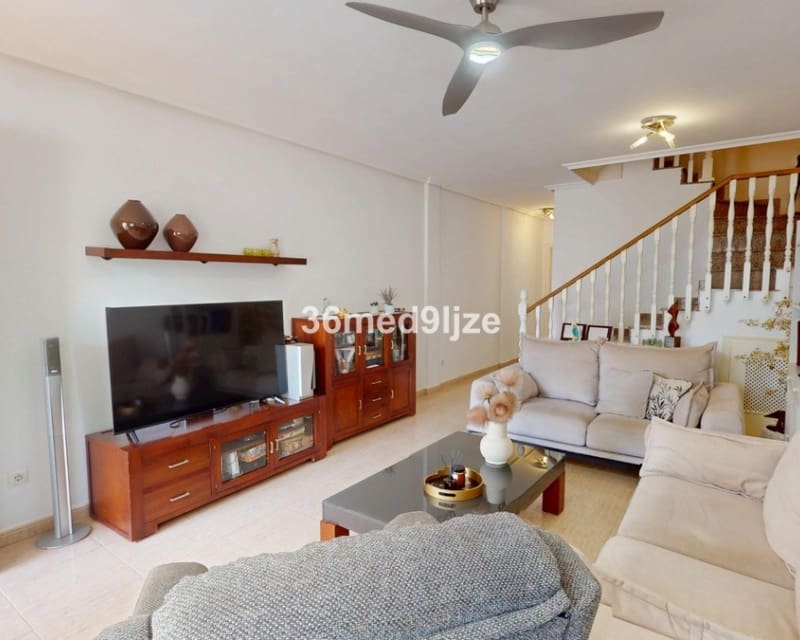 3 bedroom Townhouse for sale in Los Alcazares with pool - € 250,000 (Ref: 10019878)