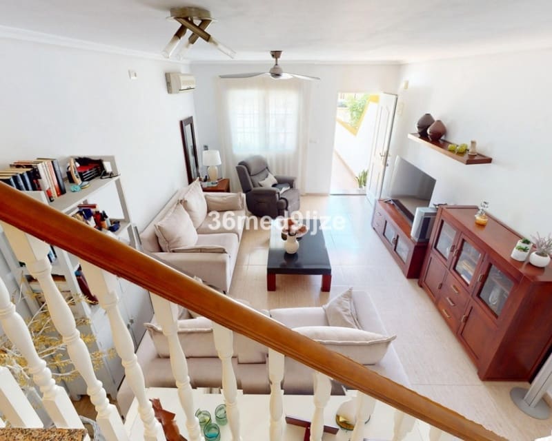 3 bedroom Townhouse for sale in Los Alcazares with pool - € 250,000 (Ref: 10019878)