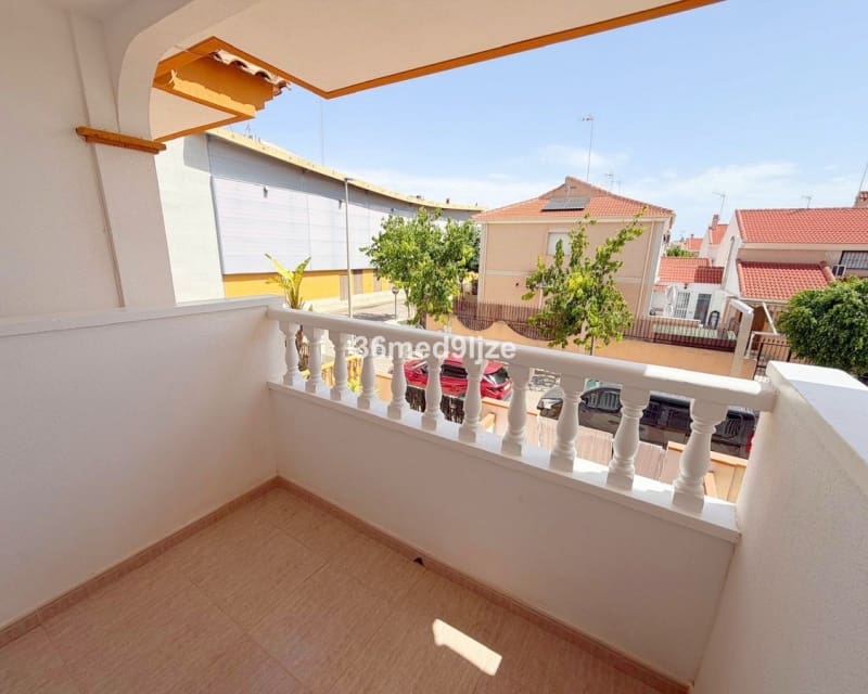 3 bedroom Townhouse for sale in Los Alcazares with pool - € 250,000 (Ref: 10019878)