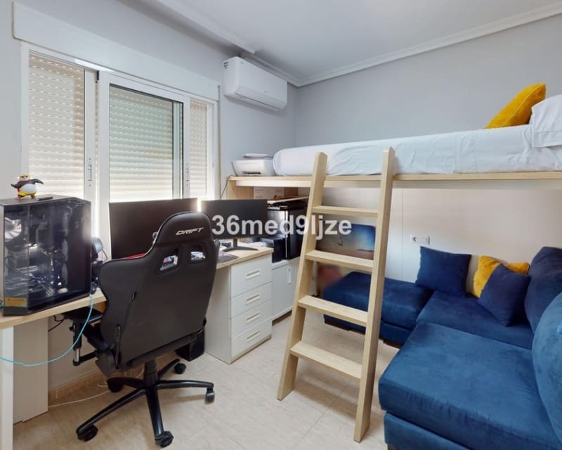 3 bedroom Townhouse for sale in Los Alcazares with pool - € 250,000 (Ref: 10019878)