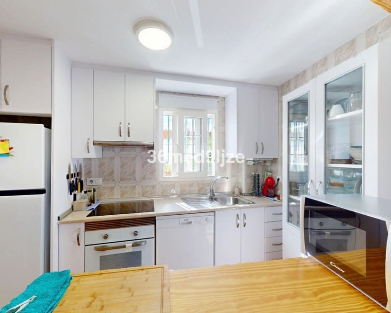 2 sypialnia Apartament na sprzedaż w Los Alcazares z basenem garażem - 135 000 € (Ref: 10019879)