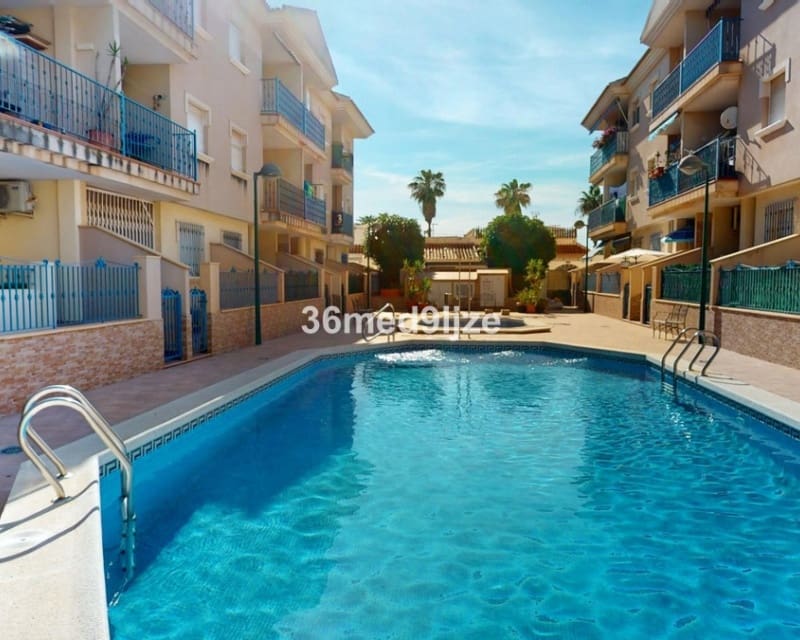 2 sypialnia Apartament na sprzedaż w Los Alcazares z basenem garażem - 135 000 € (Ref: 10019879)