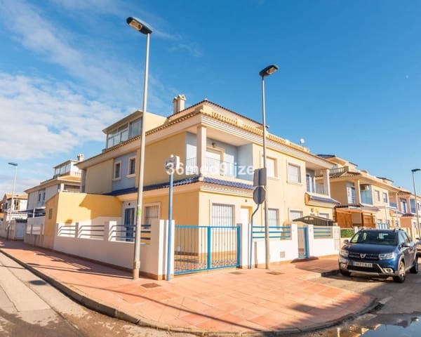 3 bedroom Townhouse for sale in Roda, San Javier with pool garage - € 235,000 (Ref: 10019880)